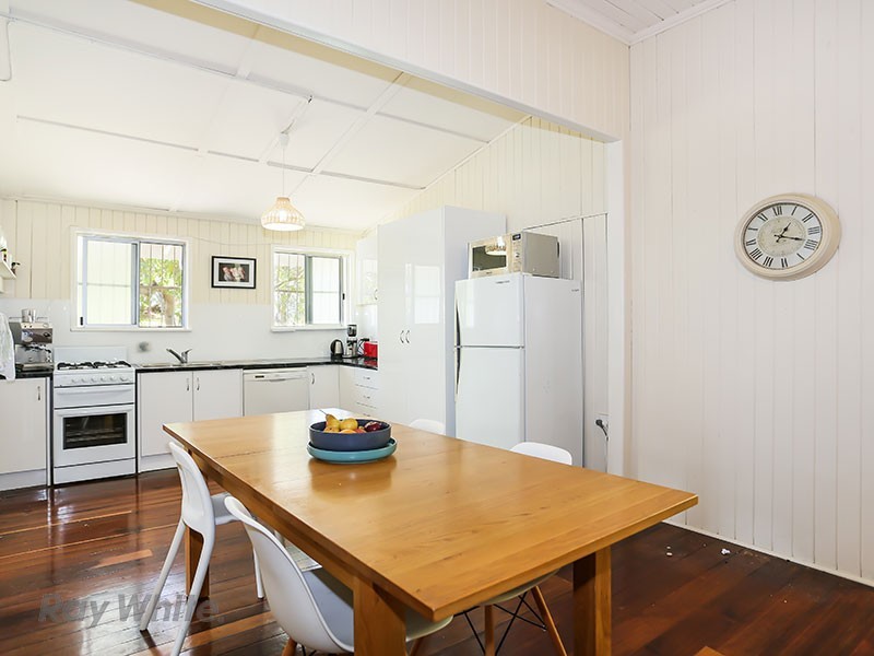 37 Leiper Street, Stafford QLD 4053