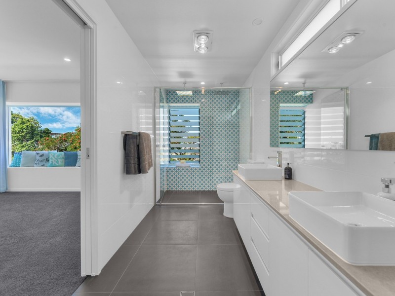 140 MountJoy Terrace, Manly QLD 4179