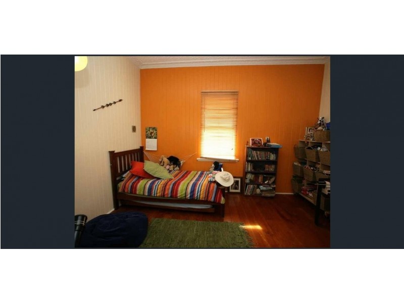 2 Fairleigh Street, Windsor QLD 4030