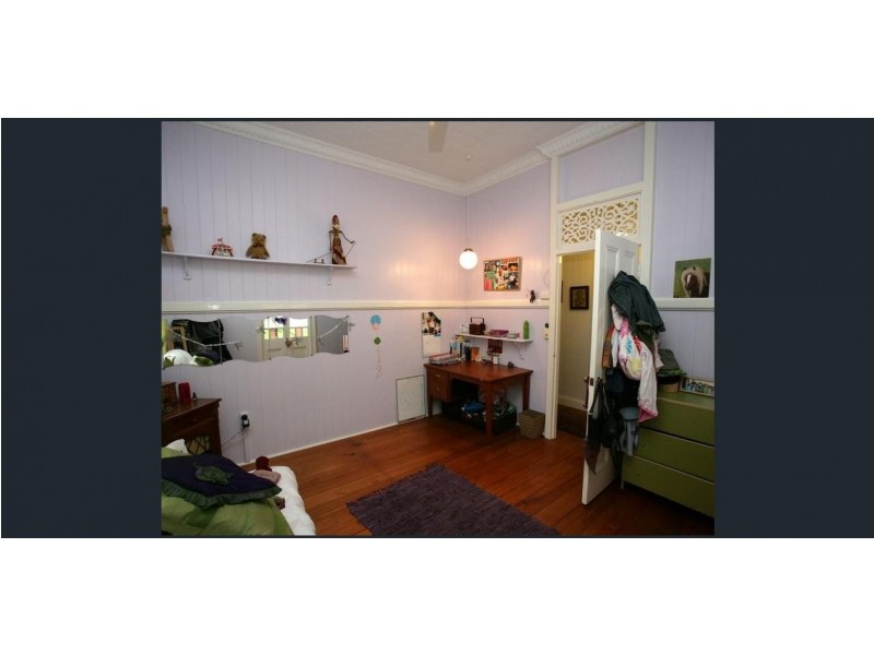 2 Fairleigh Street, Windsor QLD 4030