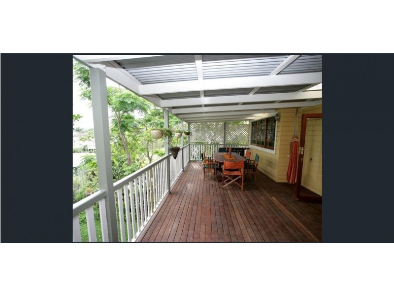 2 Fairleigh Street, Windsor QLD 4030