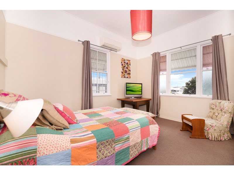 30 Cumberland Street, Windsor QLD 4030