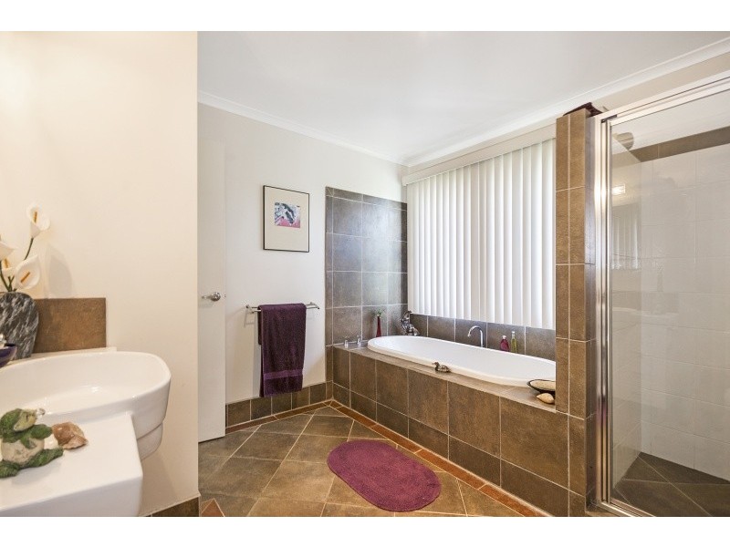 5 Woodpecker Close, Maleny QLD 4552