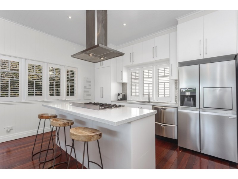 77 Eighth Avenue, Wilston QLD 4051