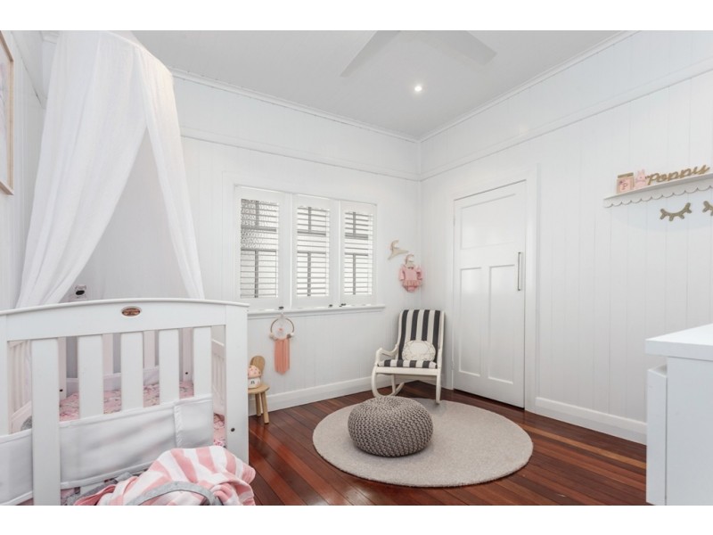 77 Eighth Avenue, Wilston QLD 4051