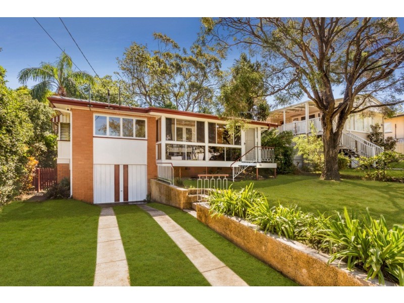 20 Rutherford Street, Stafford Heights QLD 4053