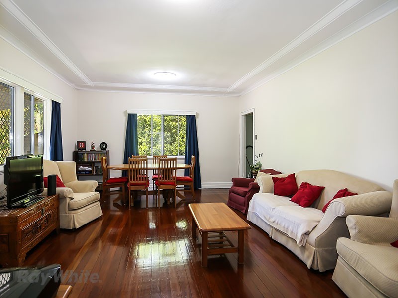 76 Reuben Street, Stafford QLD 4053