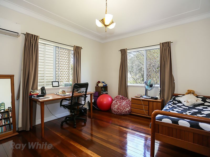 76 Reuben Street, Stafford QLD 4053