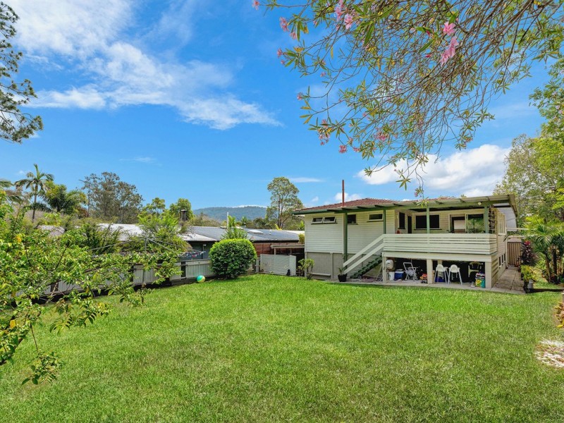 8 Kernel Street, The Gap QLD 4061