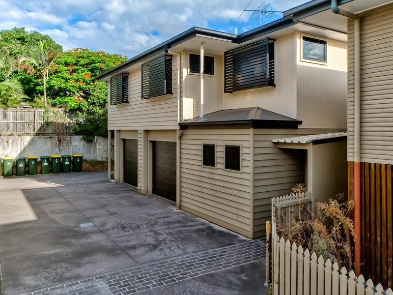 1/15 Curwen Terrace, Chermside QLD 4032