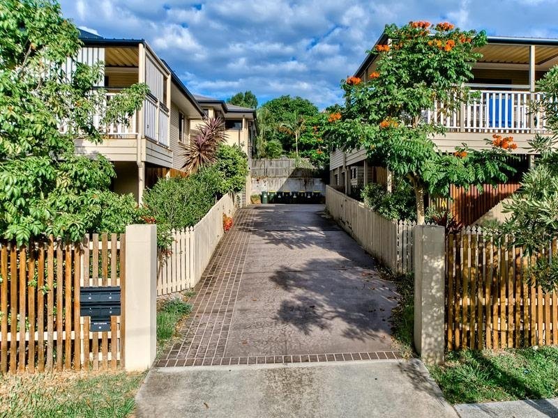 1/15 Curwen Terrace, Chermside QLD 4032