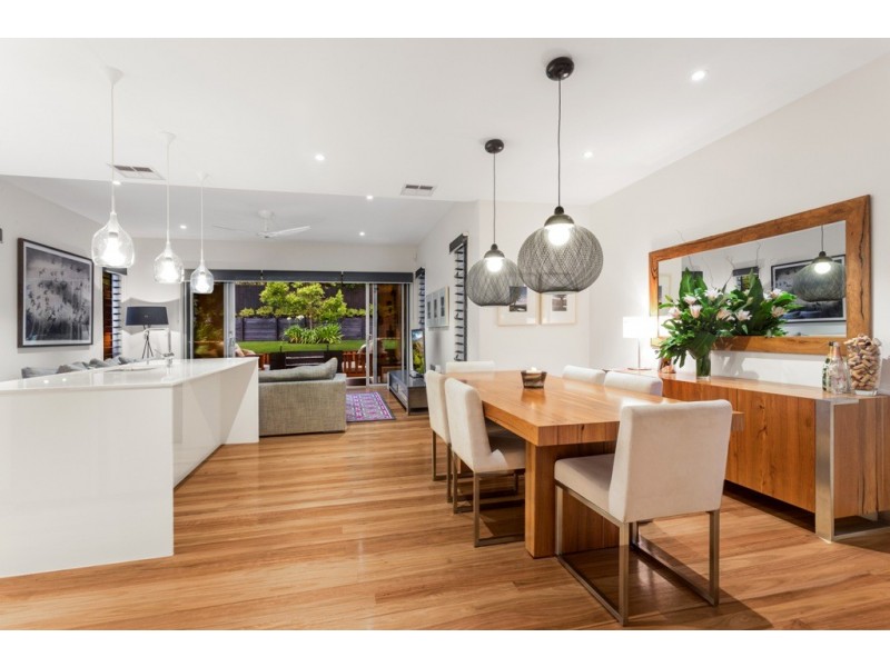 27 Deramore Street, Wavell Heights QLD 4012