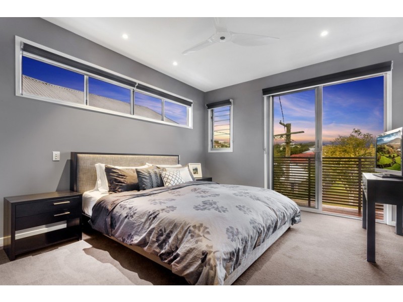 27 Deramore Street, Wavell Heights QLD 4012