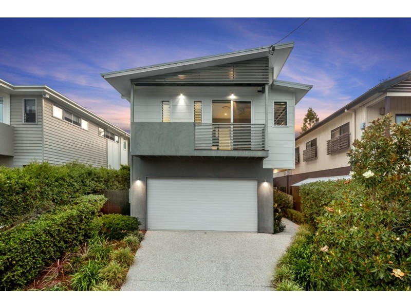 27 Deramore Street, Wavell Heights QLD 4012