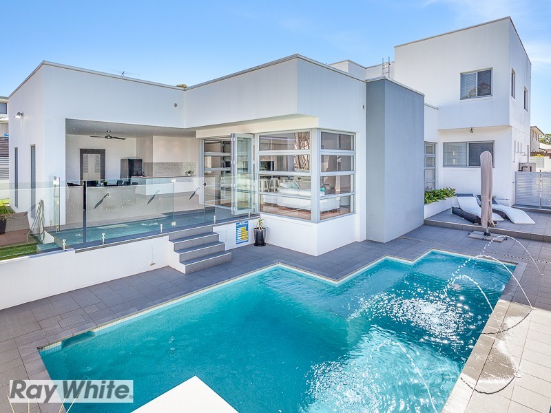 12 Dress Circle Court, Bridgeman Downs QLD 4035