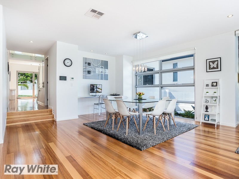 12 Dress Circle Court, Bridgeman Downs QLD 4035