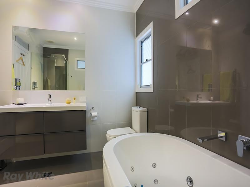 30 Lamont Road, Wilston QLD 4051