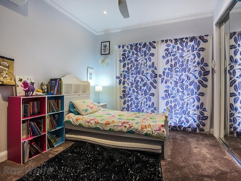 30 Lamont Road, Wilston QLD 4051