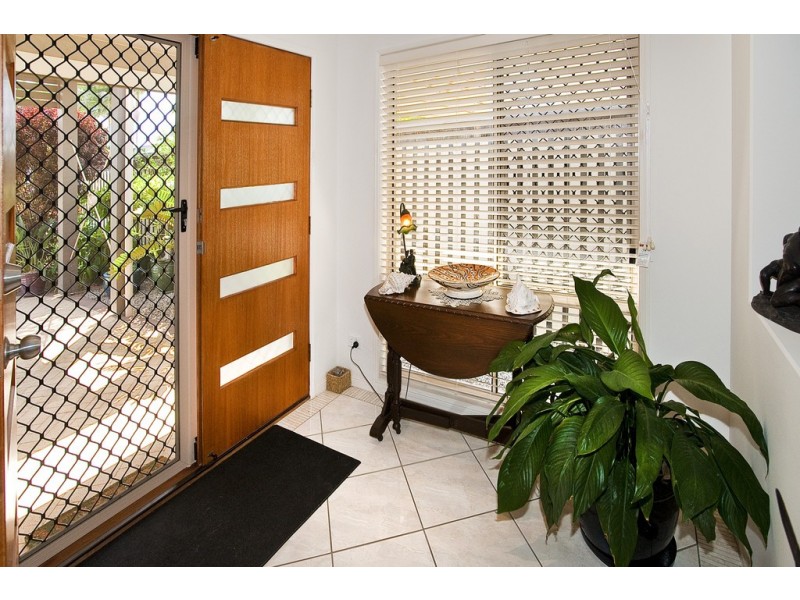 6A Amanda Street, Scarborough QLD 4020