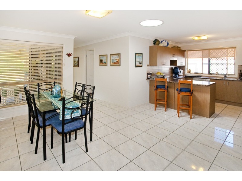 6A Amanda Street, Scarborough QLD 4020