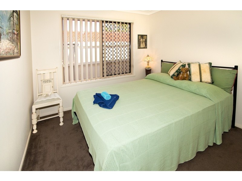 6A Amanda Street, Scarborough QLD 4020
