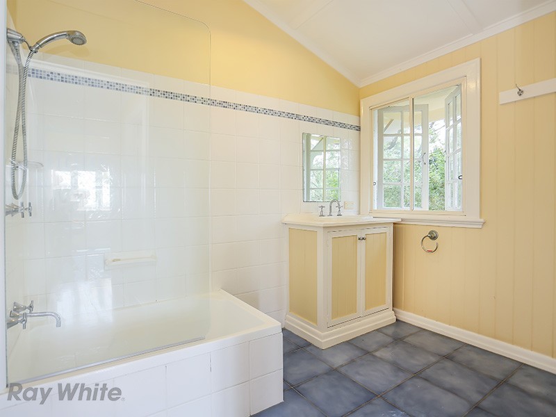 108 Gracemere Street, Grange QLD 4051