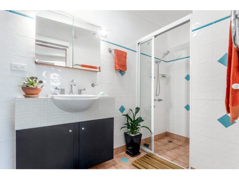 8 Koolewong Street, Stafford Heights QLD 4053