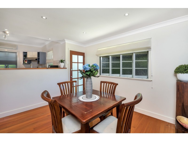 18 Evans Street, Kedron QLD 4031