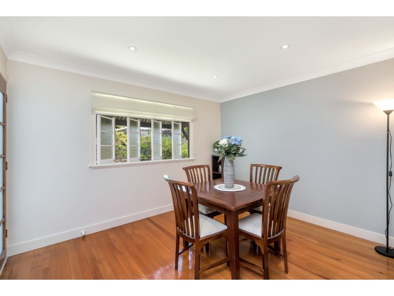 18 Evans Street, Kedron QLD 4031