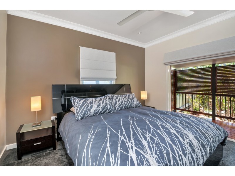 18 Evans Street, Kedron QLD 4031