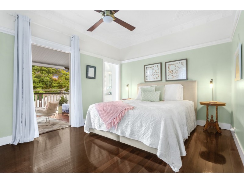 36 Banksia Avenue, Ashgrove QLD 4060