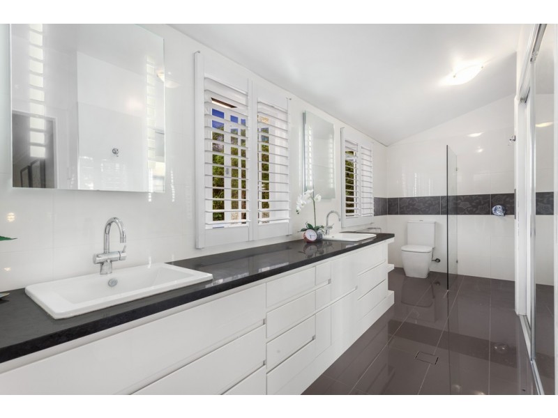 36 Banksia Avenue, Ashgrove QLD 4060