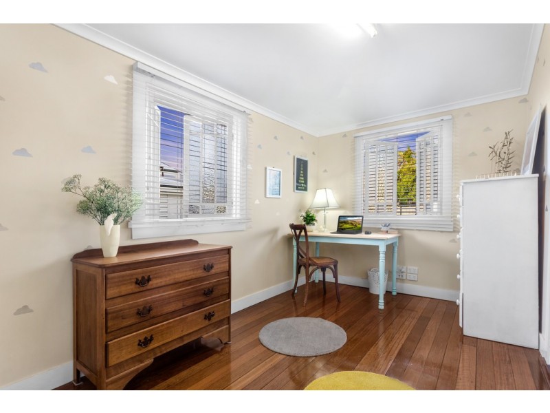 36 Banksia Avenue, Ashgrove QLD 4060