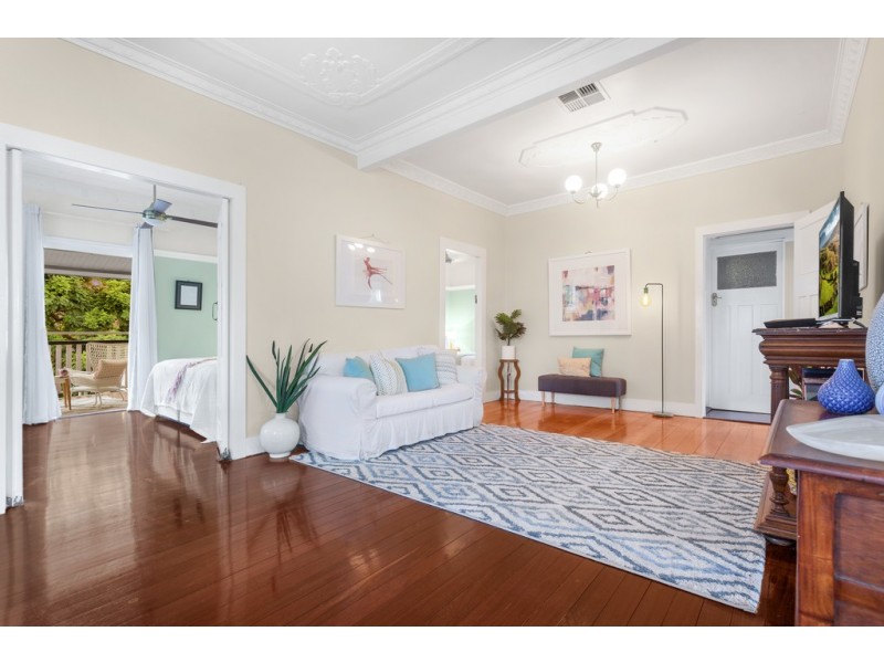 36 Banksia Avenue, Ashgrove QLD 4060