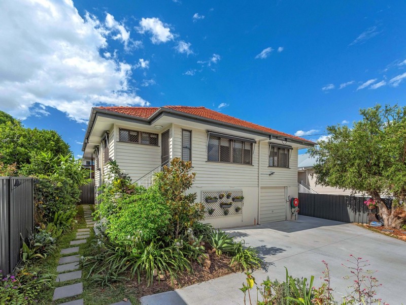 56 Eleventh Avenue, Kedron QLD 4031