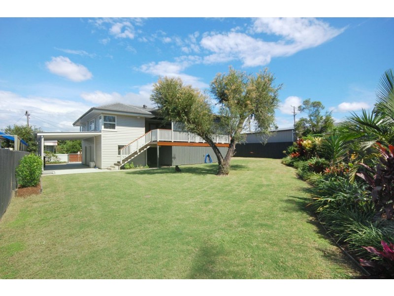 19 Basnett Street, Chermside West QLD 4032