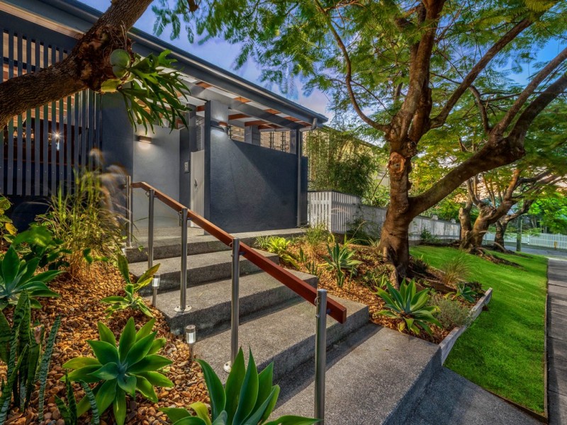 5 Bells Lane, Wooloowin QLD 4030