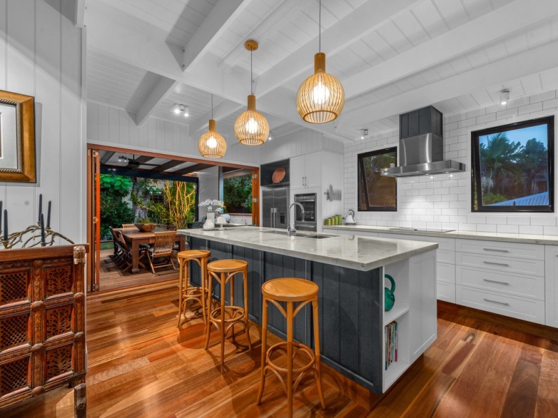 5 Bells Lane, Wooloowin QLD 4030