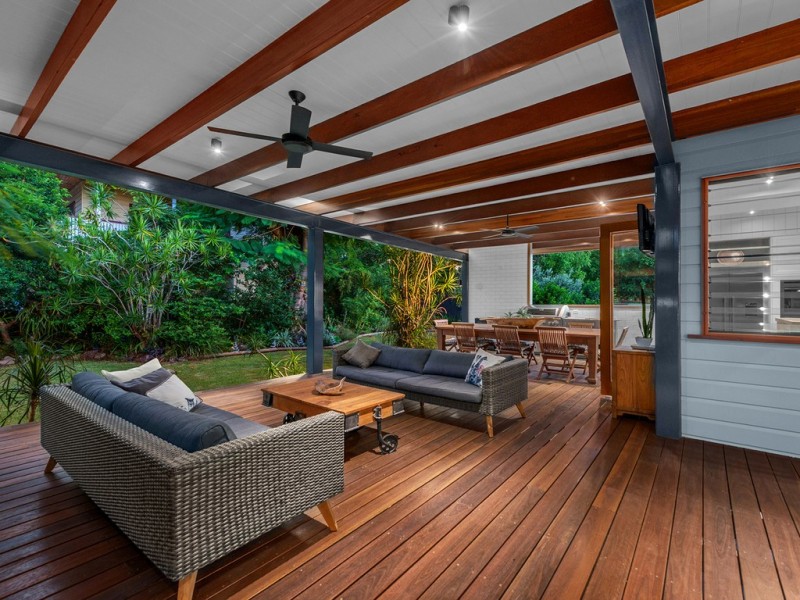 5 Bells Lane, Wooloowin QLD 4030