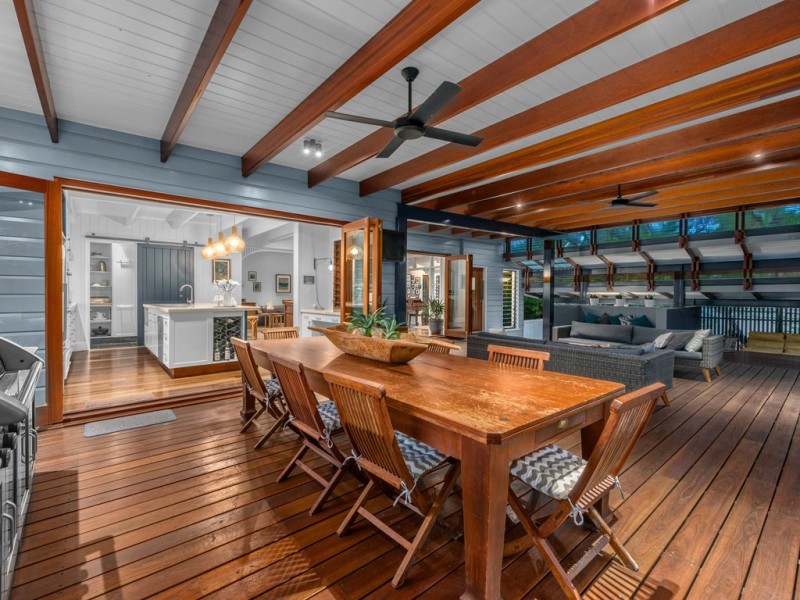 5 Bells Lane, Wooloowin QLD 4030
