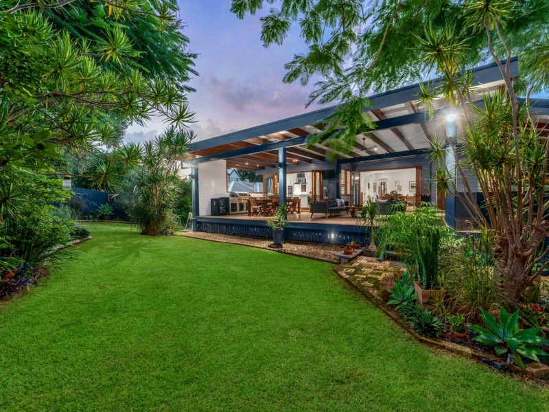 5 Bells Lane, Wooloowin QLD 4030