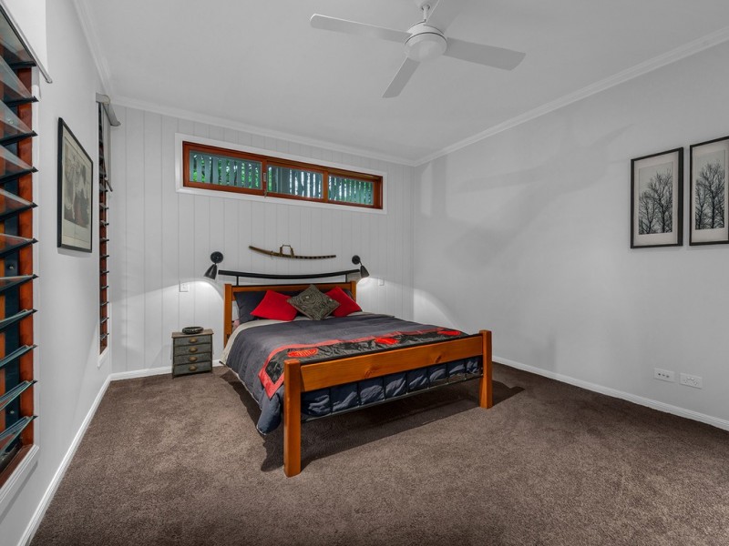 5 Bells Lane, Wooloowin QLD 4030