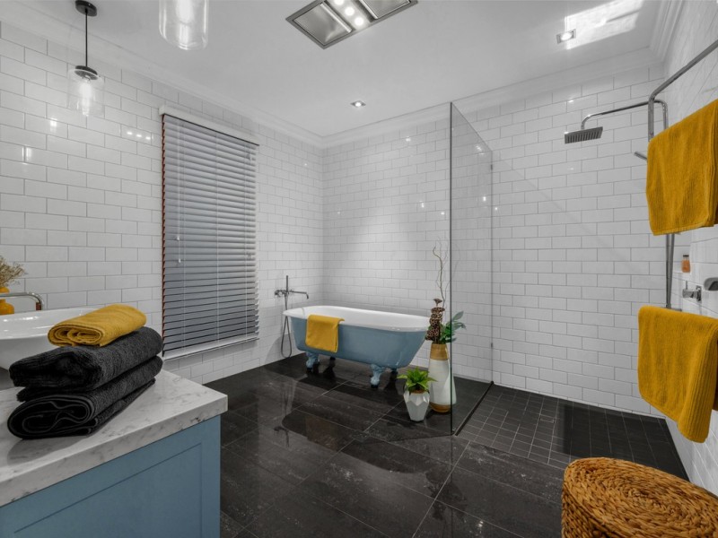 5 Bells Lane, Wooloowin QLD 4030