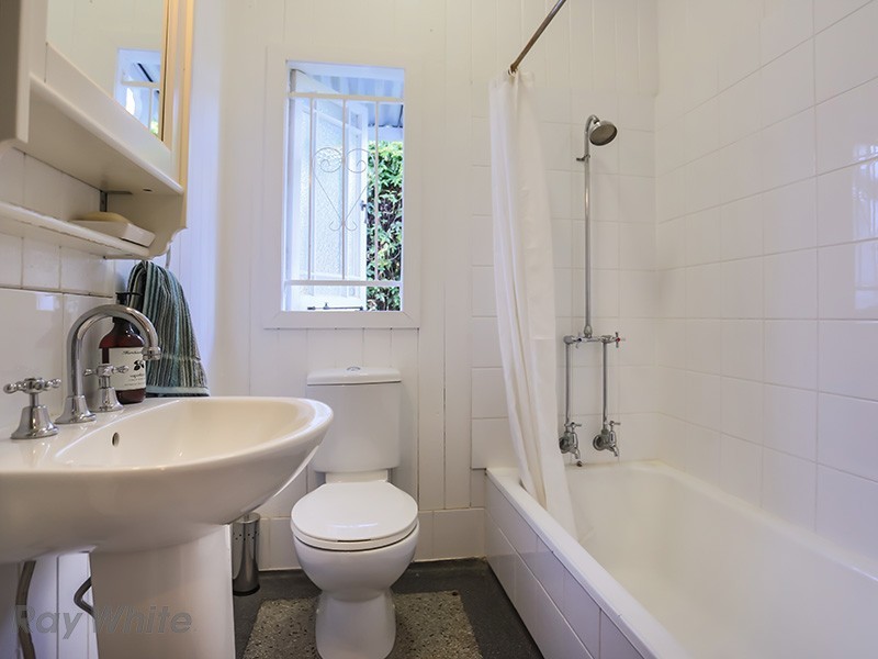 34 Inglis Street, Grange QLD 4051