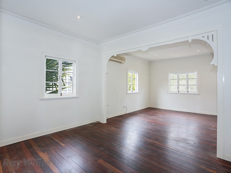 24 Brook Street, Windsor QLD 4030