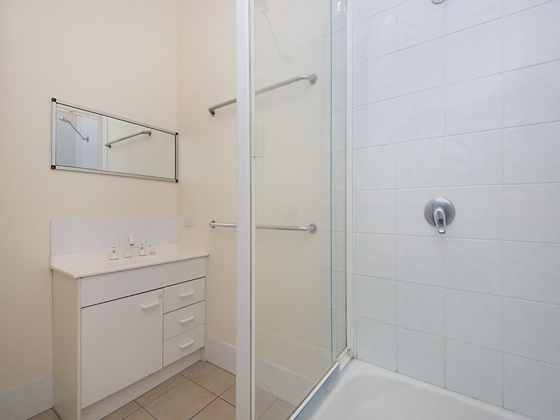 54 Seventh Avenue, Windsor QLD 4030