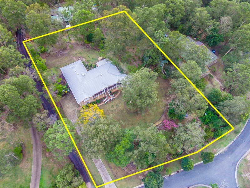 7 Hoare Court, Bunya QLD 4055