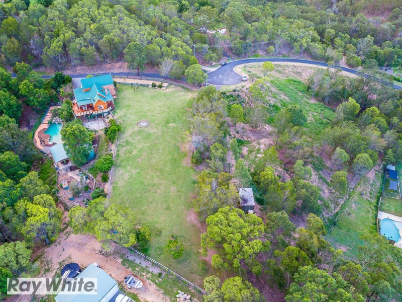 3 Skyline Court, Draper QLD 4520