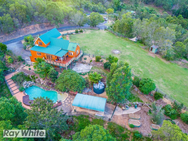 3 Skyline Court, Draper QLD 4520