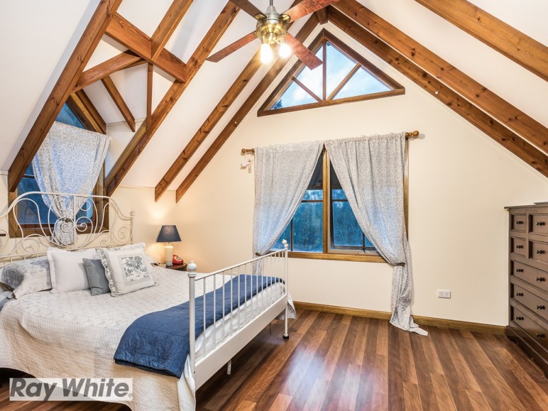 3 Skyline Court, Draper QLD 4520